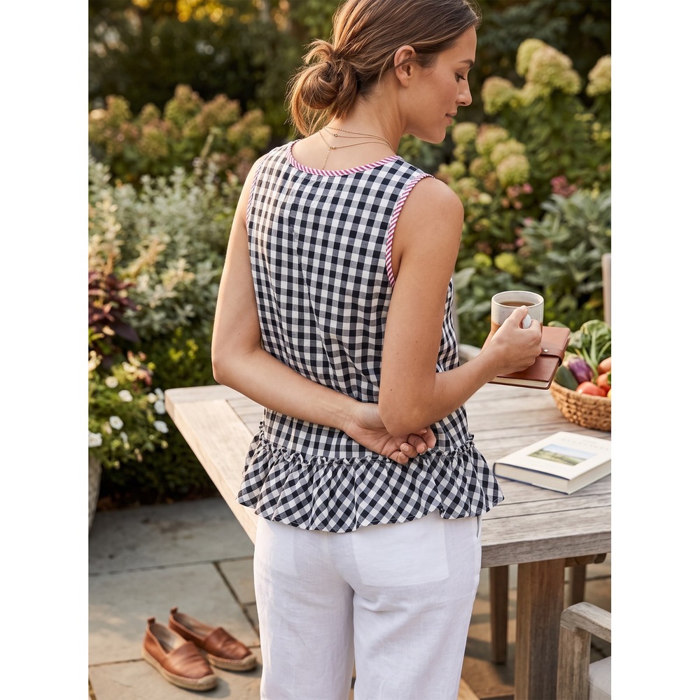Preppy Vineyard Vines Gingham Peplum Top XS Black White Sleeveless Ruffle Hem‎